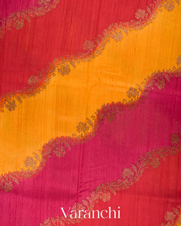 Chilli Red And Magenta Tricolour Rangkaat Pure Raw Silk Handloom Saree