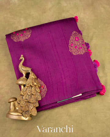 Deep Magenta Borderless Pure Raw Silk Handloom Saree