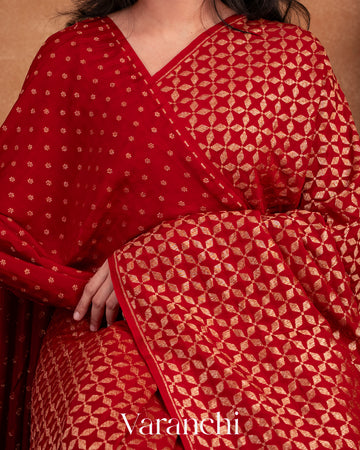 Deep Red Pure Crepe Silk Handloom Saree