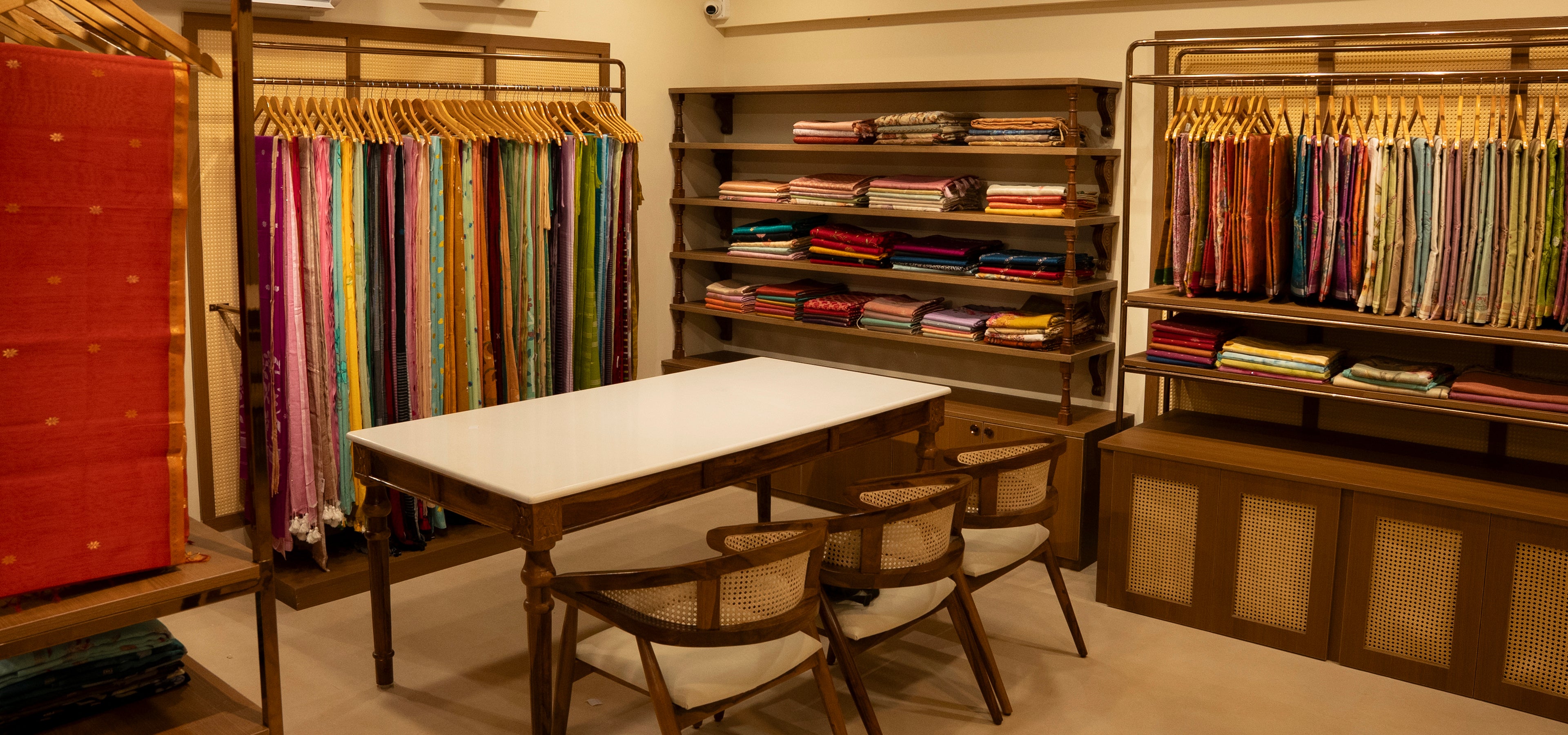 slider image slider_item_Y9xFGY