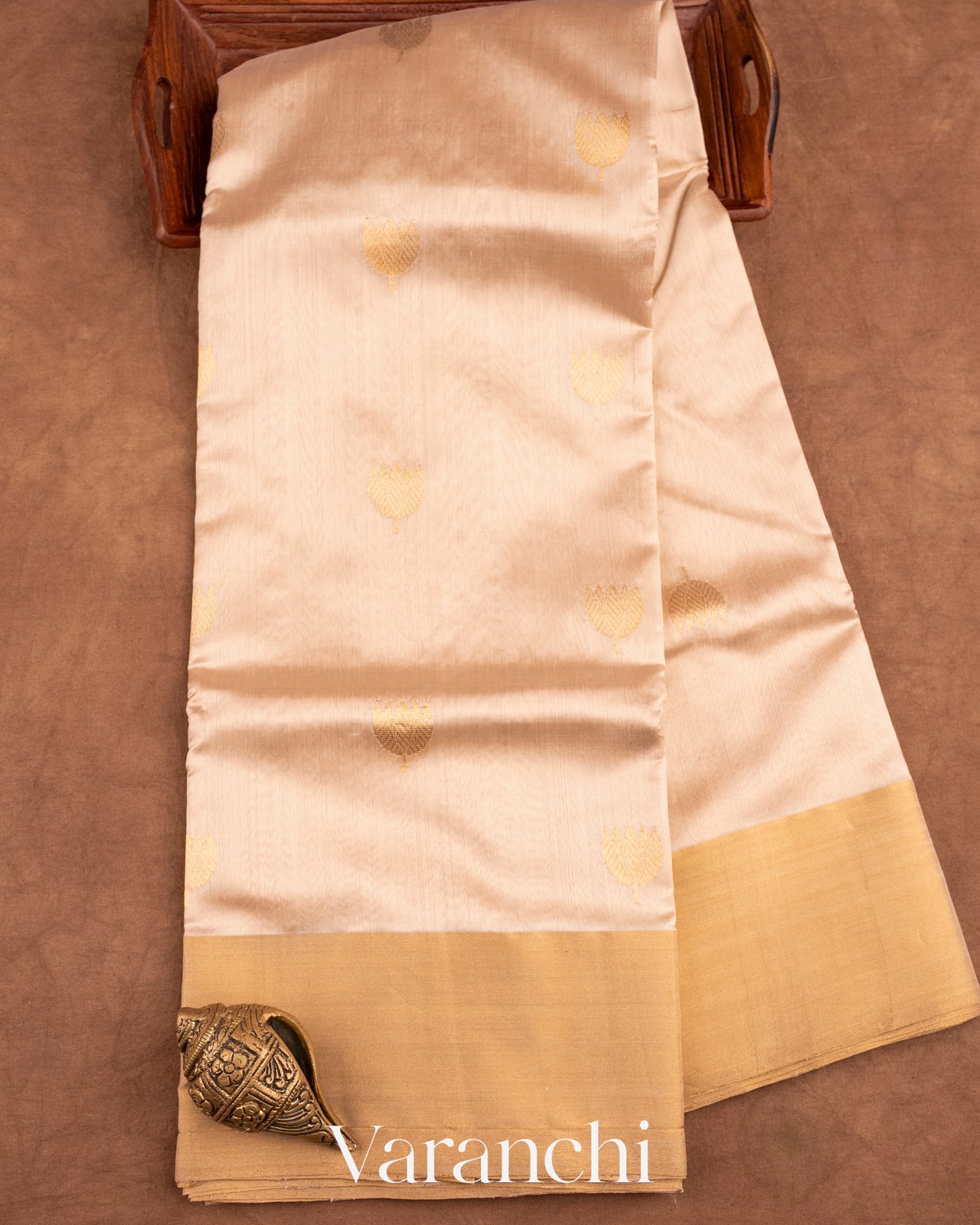 Ivory Pure Chanderi Pattu Silk Handloom Saree