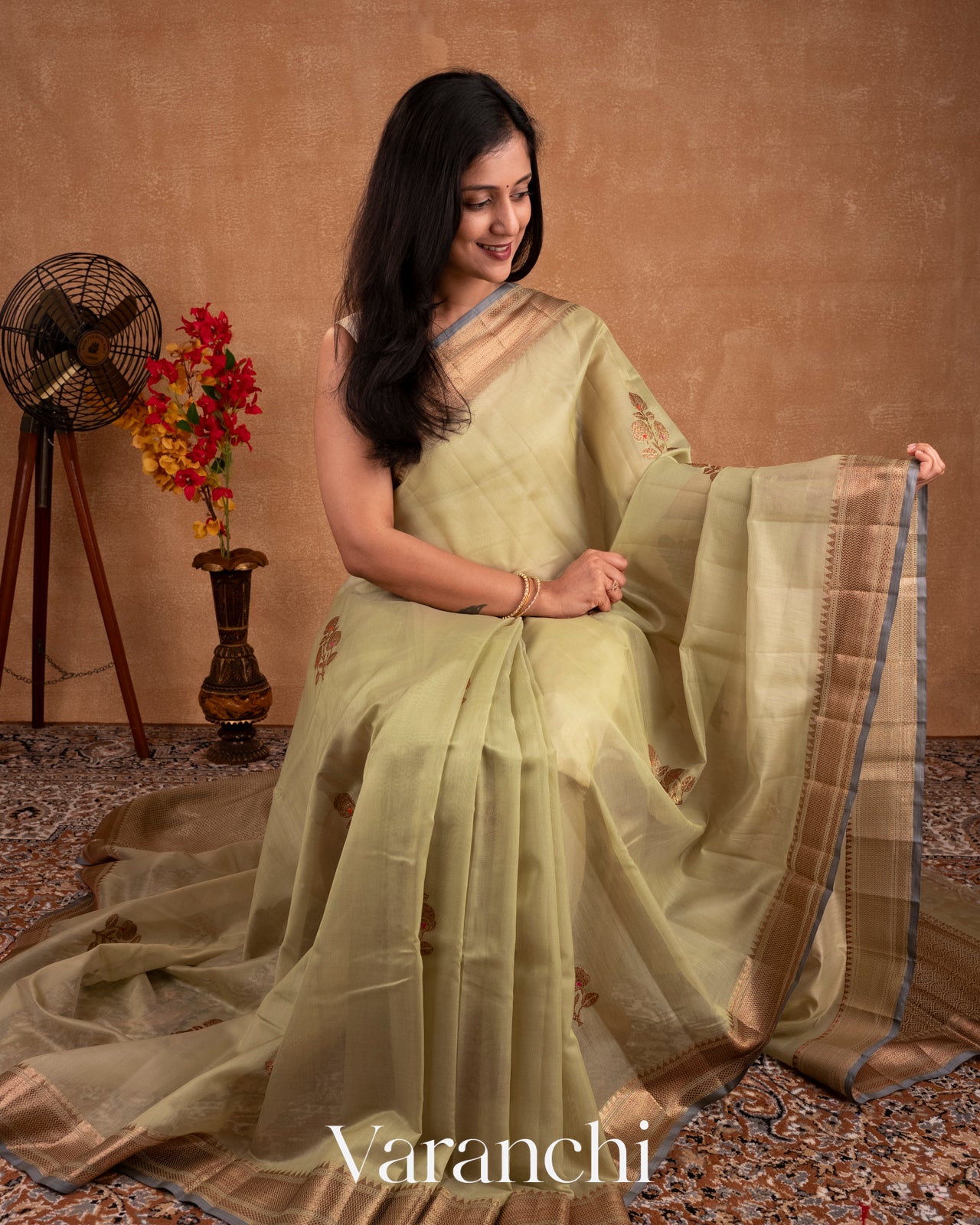 Pale Olive Green Pure Chanderi Silk Cotton Handloom Saree