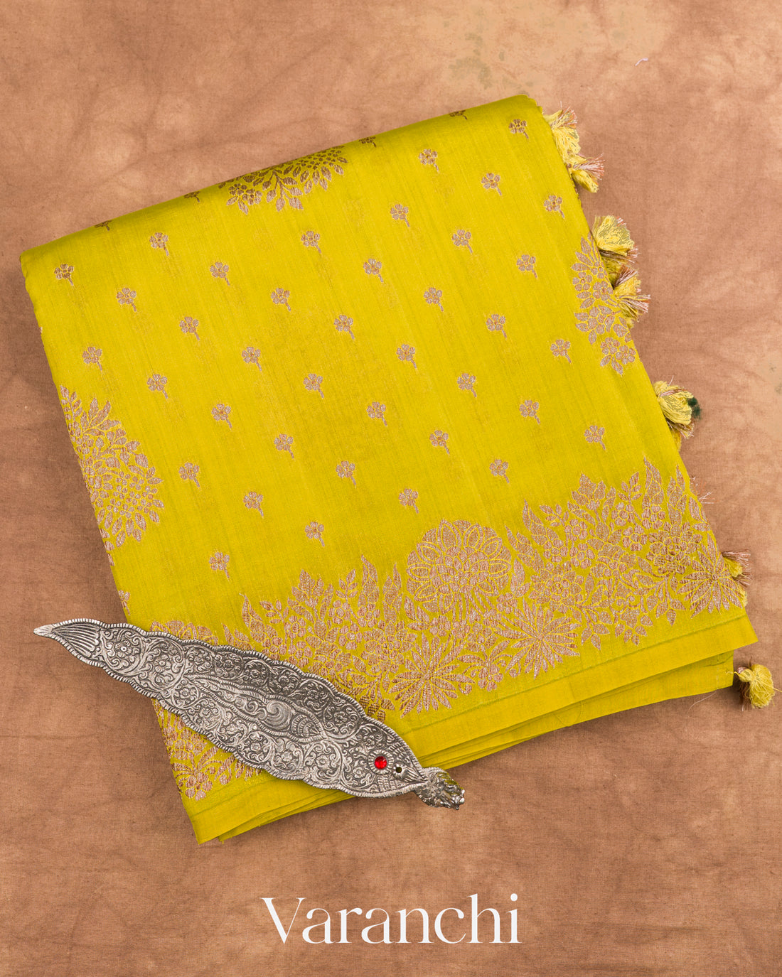 Light Lemon Green Pure Chiniya Silk Handloom Saree 