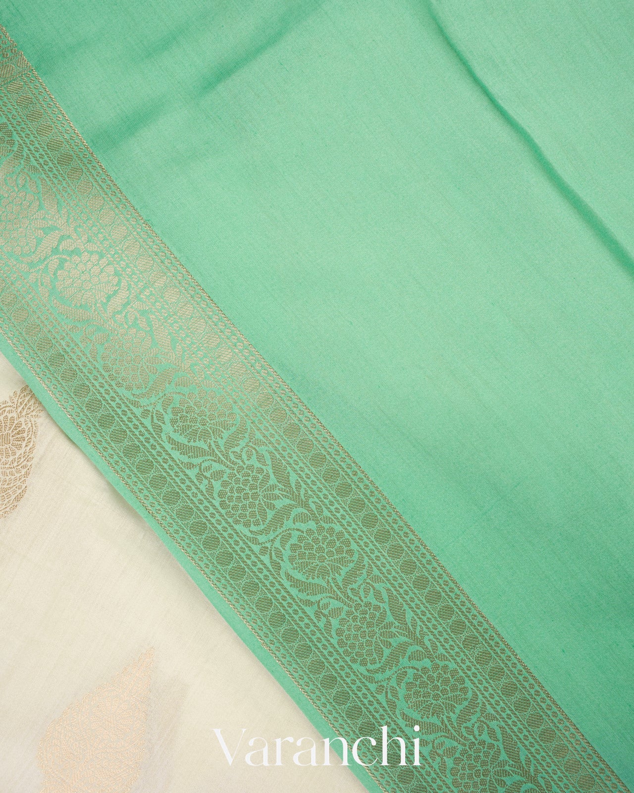 Ivory Cream Pure Chiniya Silk Handloom Saree 