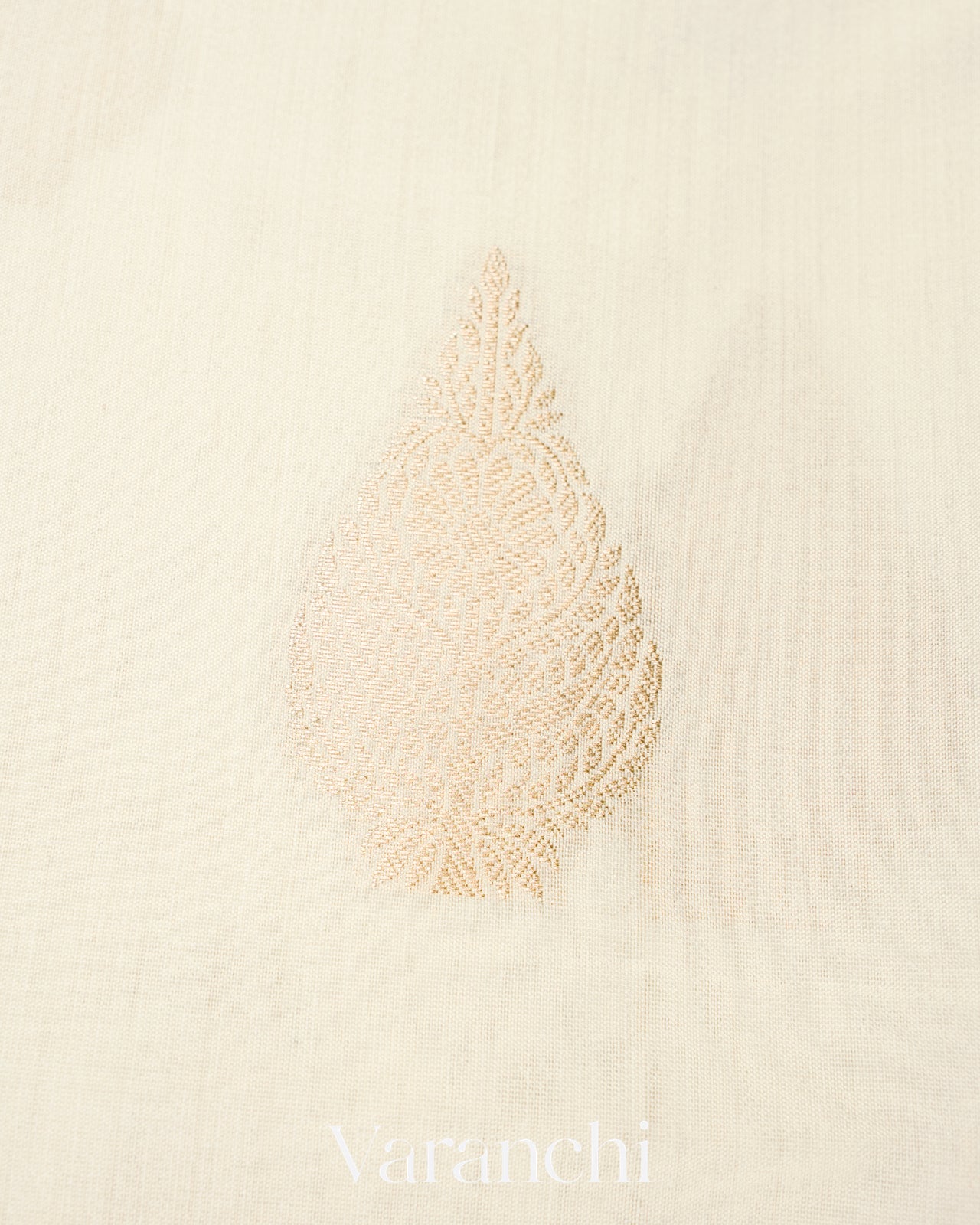 Ivory Cream Pure Chiniya Silk Handloom Saree 