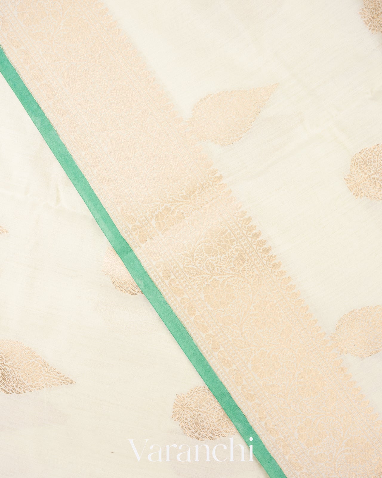 Ivory Cream Pure Chiniya Silk Handloom Saree 