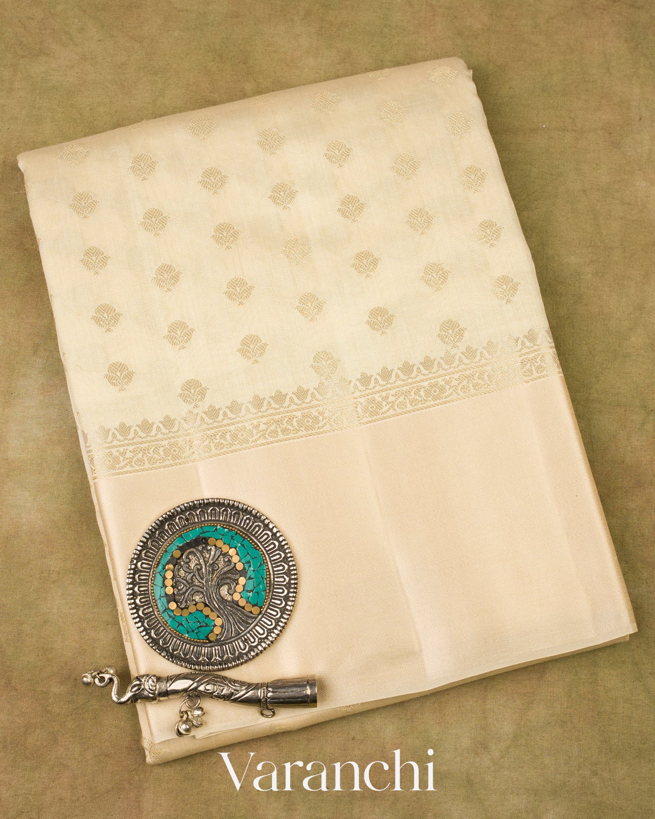 Warm Off-White Pure Chiniya Silk Saree 