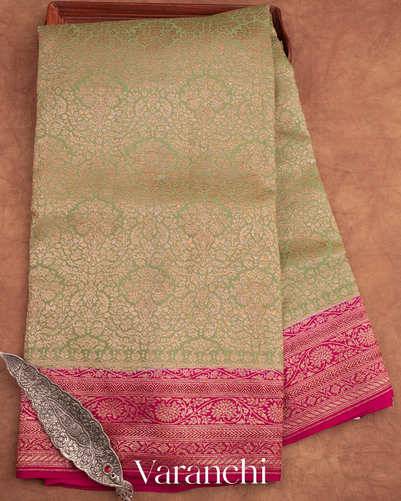 Pista Green Pure Crepe Silk Handloom Saree