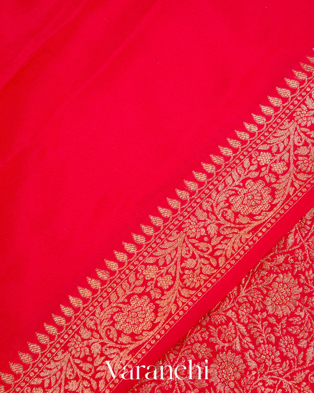 Bright Red Heavy Brocade Pure Crepe Silk Handloom Saree