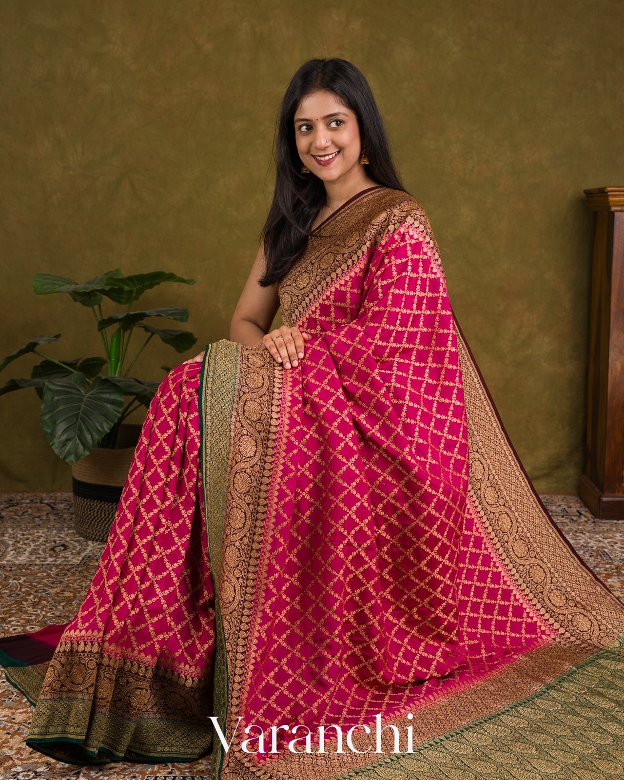 Rani Pink Pure Crepe Silk Handloom Saree