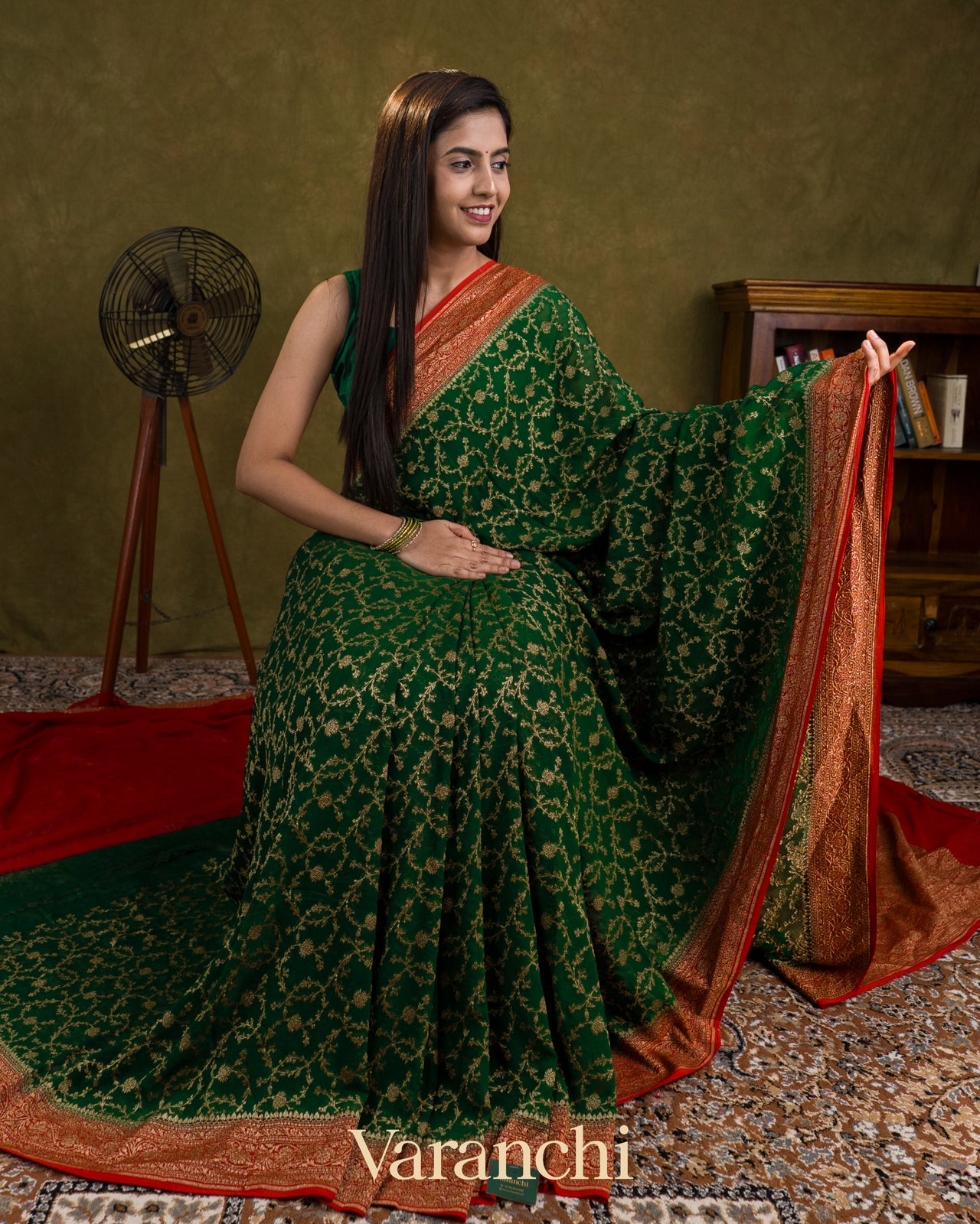 Bottle Green Floral Jaal Pure Khaddi Georgette Silk Saree 