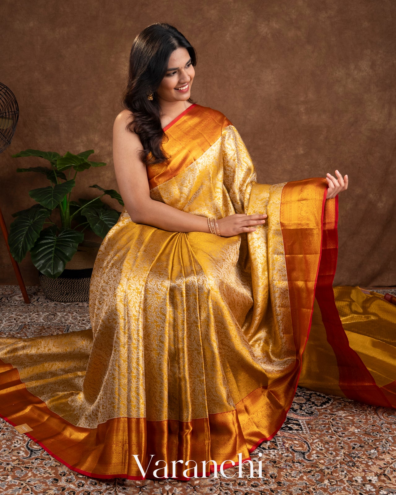 Golden Heavy Brocade Pure Tissue Kanchipuram Silk Saree