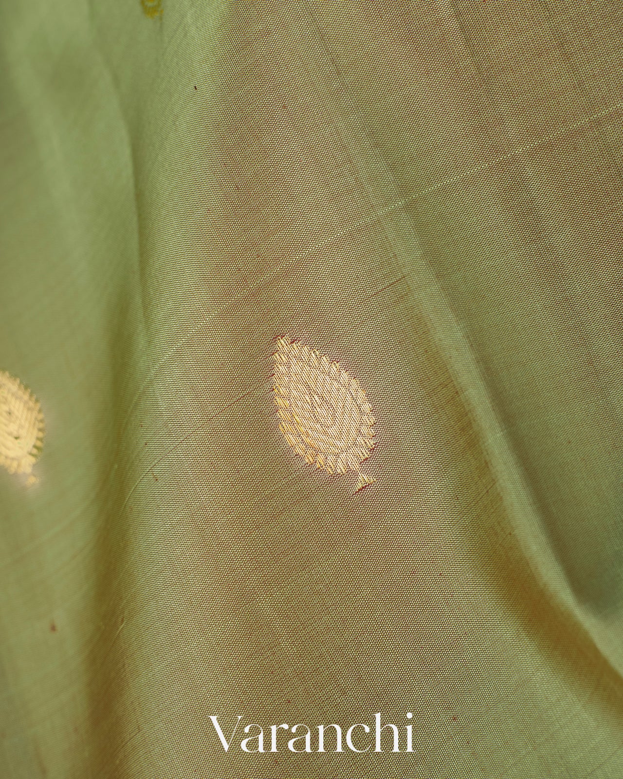 Earthy Olive Green Pure Kanchipuram Silk Handloom Saree