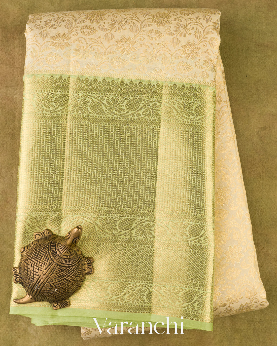 Cream Pure Kanchipuram Silk Handloom Saree