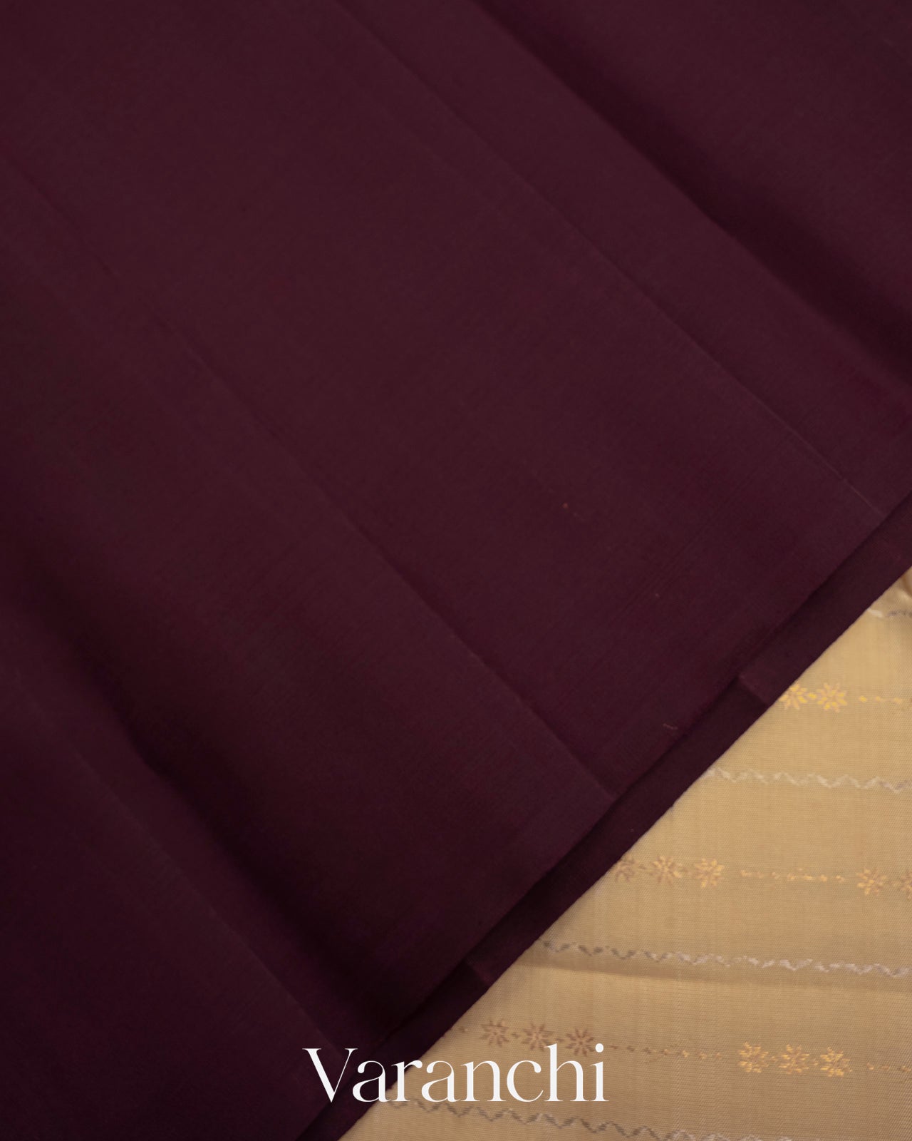 Ivory Borderless Pure Kanchipuram Silk Handloom Saree