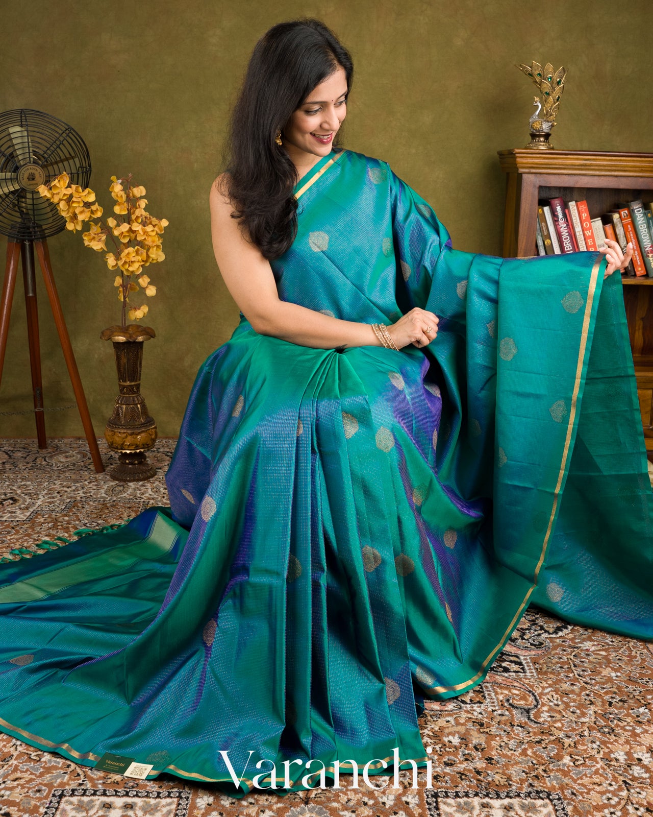 Peacock Blue Vaira Oosi Pure Kanchipuram Silk Handloom Saree