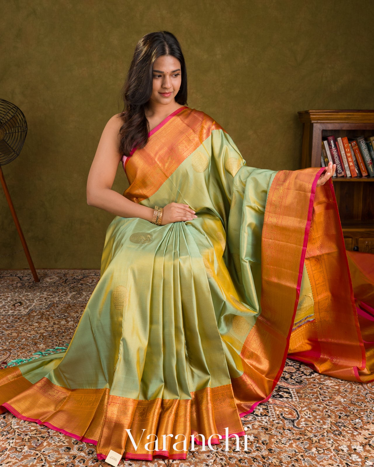 Sea Green Vaira Oosi Pure Kanchipuram Silk Handloom Saree