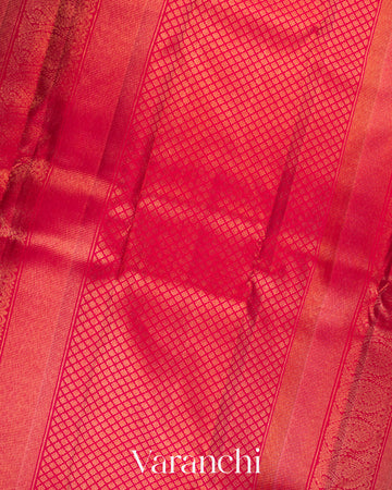 Reddish Pink Vaira Oosi Pure Kanchipuram Silk Handloom Saree