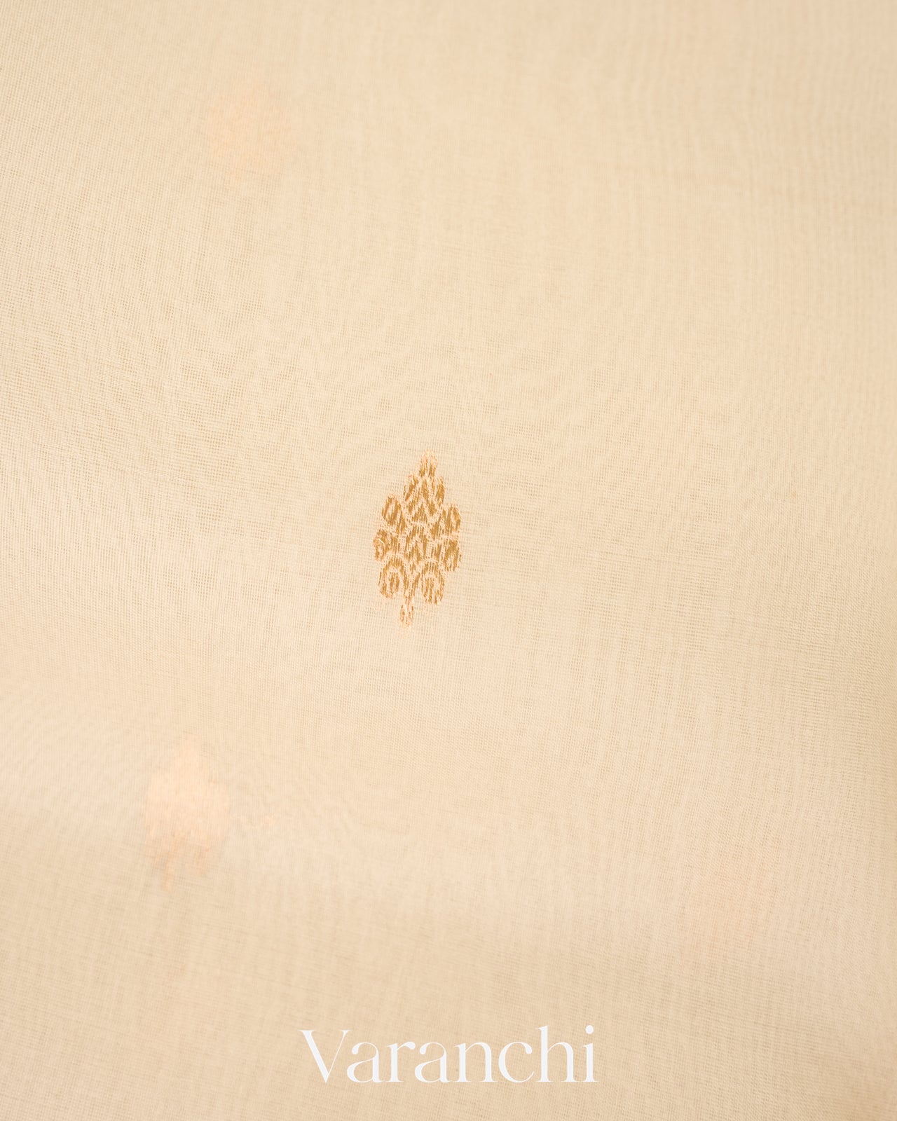 Warm Ivory Borderless Pure Kora Silk Handloom Saree