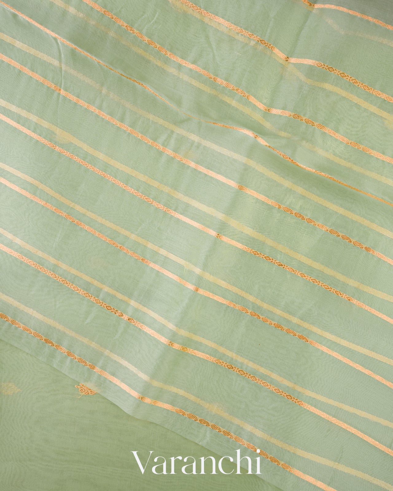Pista Green Borderless Pure Kora Silk Handloom Saree 
