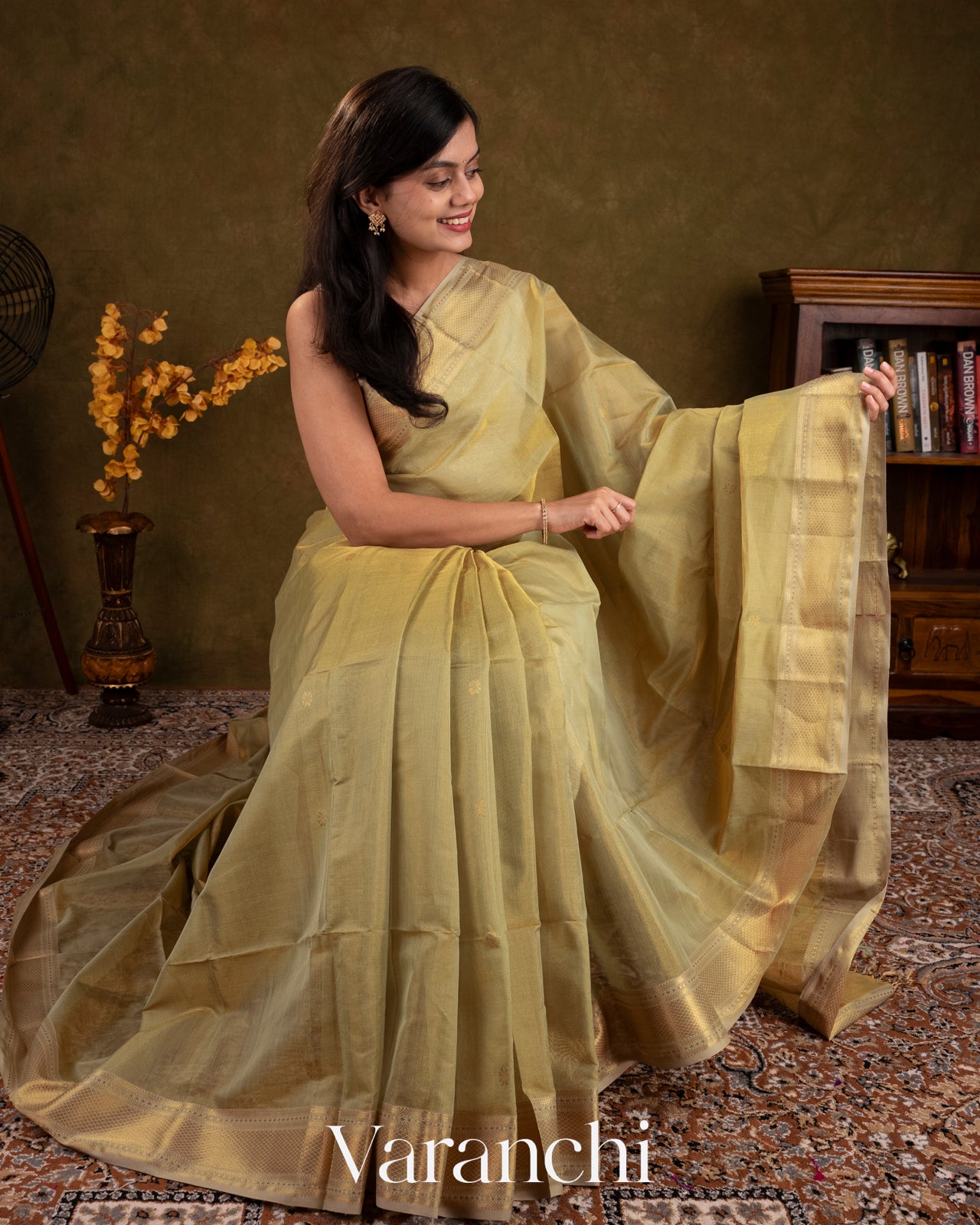 Light Pista Green Pure Maheswari Silk Cotton Tissue Handloom Saree