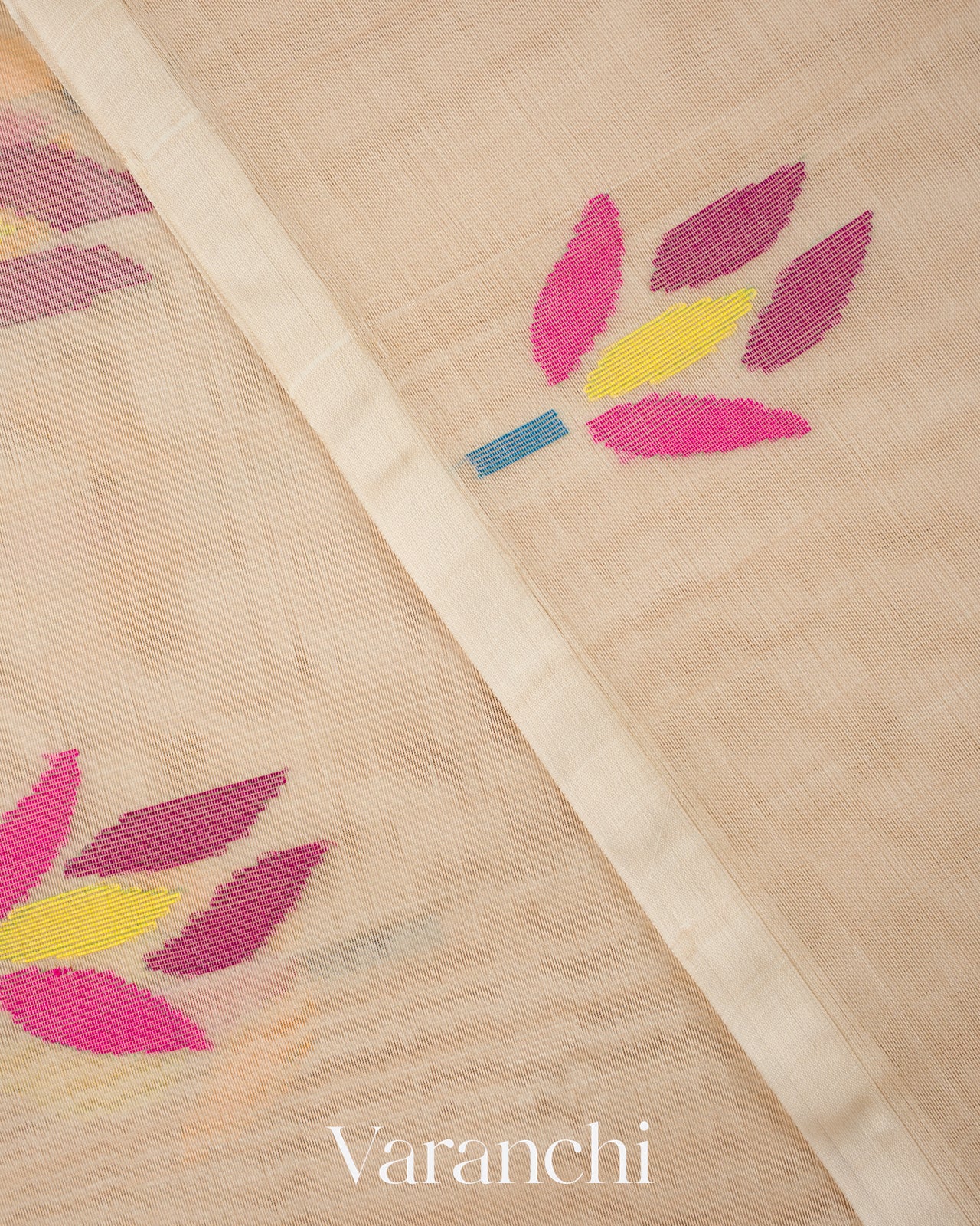 
Ivory Jamdani Pure Muslin Silk Handloom Saree
