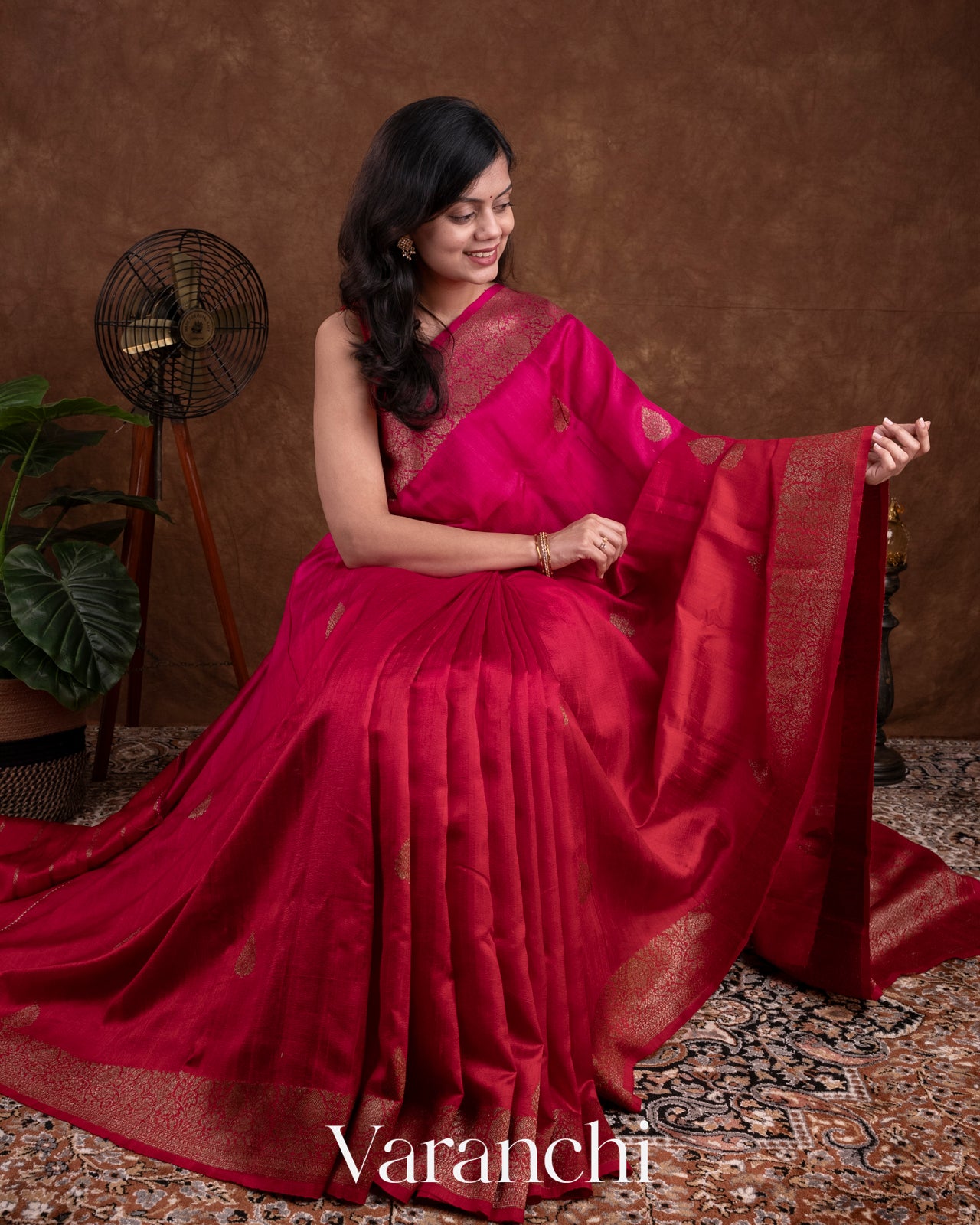 Bright Red and Rani Pink Pure Raw Silk Ombre-dyed Handloom Saree