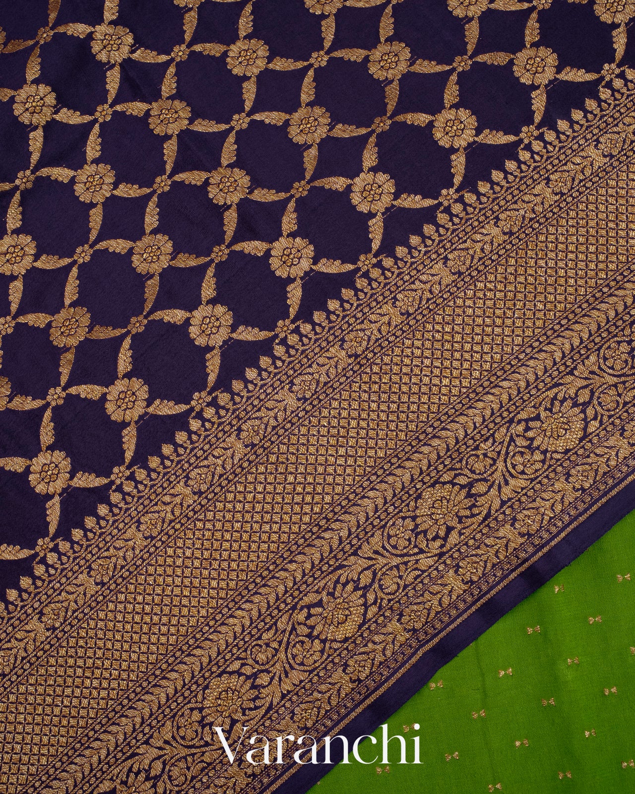 Parrot Green Pure Crepe Silk Handloom Saree