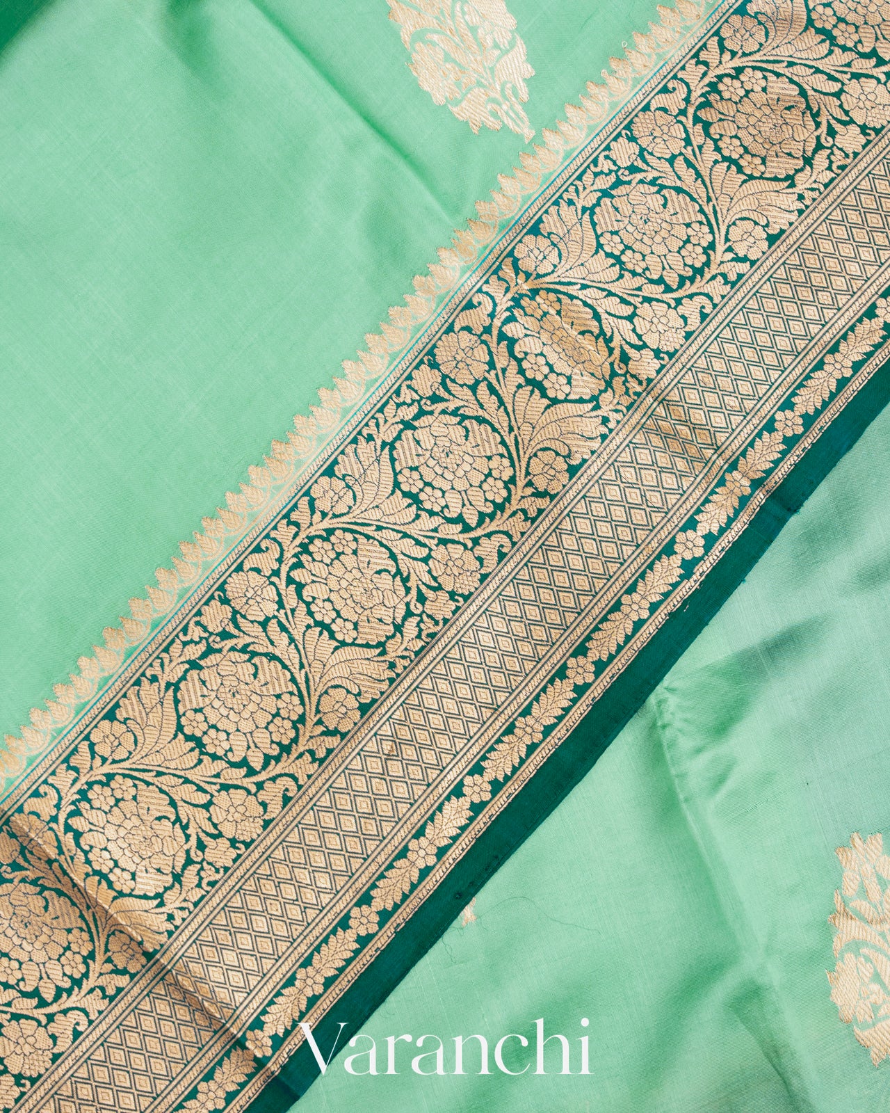 Lux Green Pure Raw Mango Silk Handloom Saree