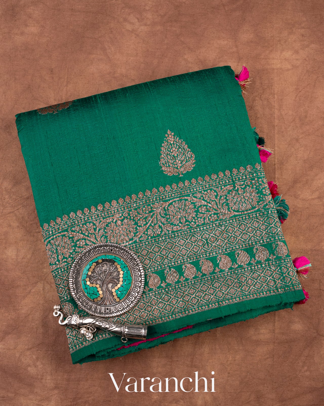 Emerald Green Pure Raw Silk Handloom Saree