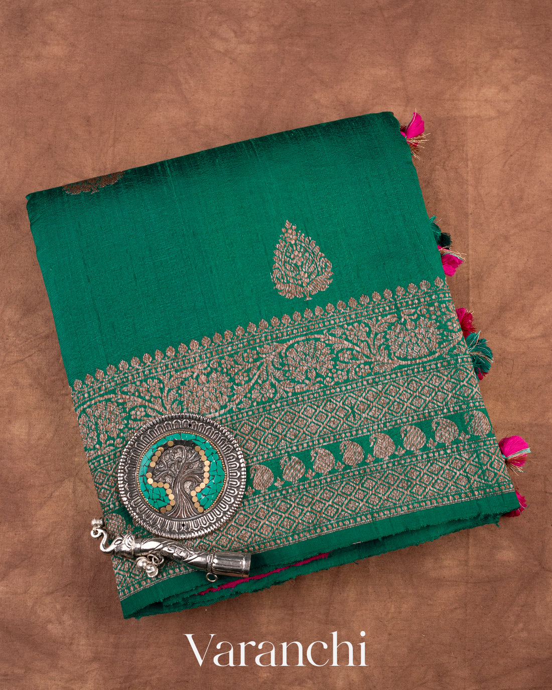Emerald Green Pure Raw Silk Handloom Saree