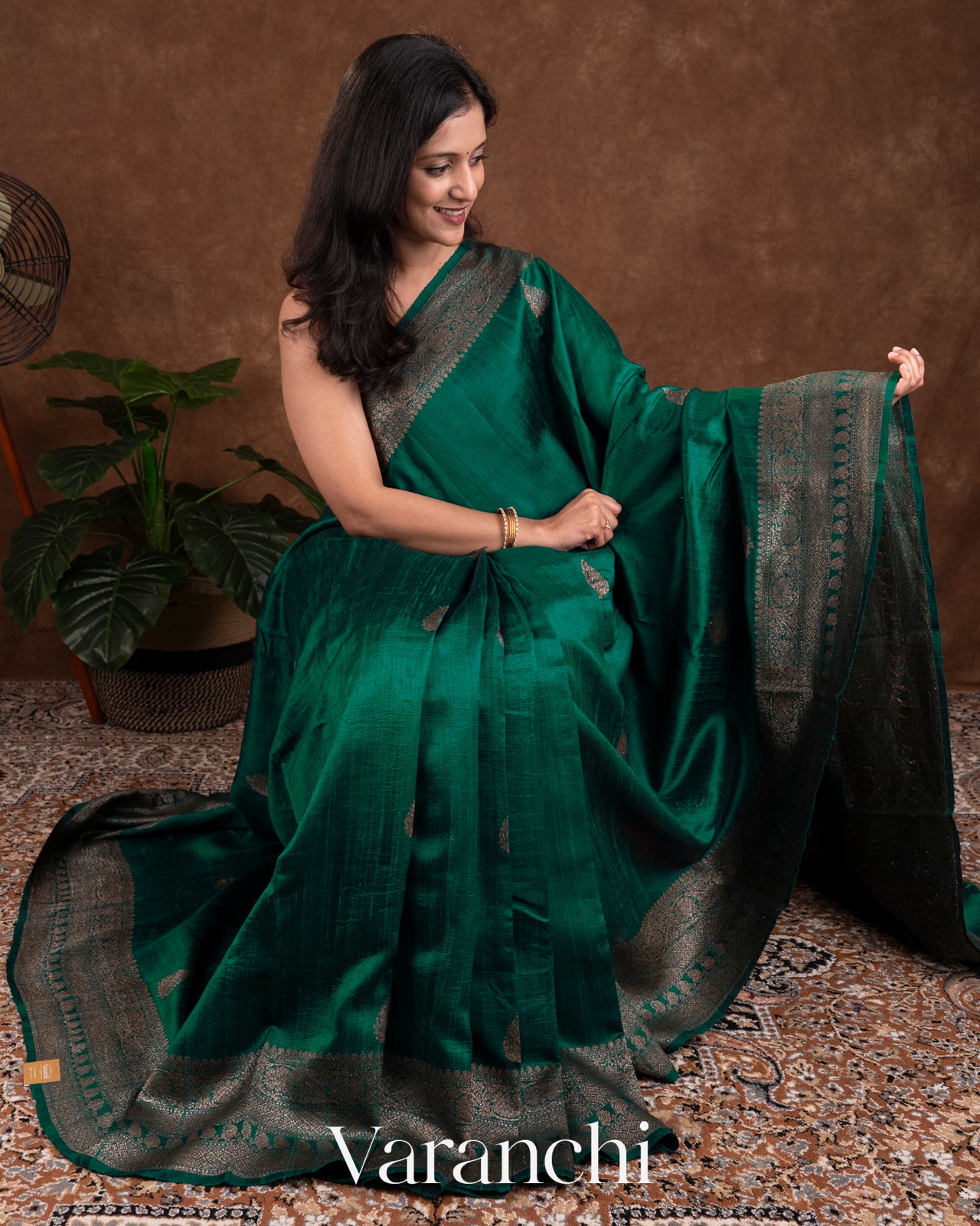 Emerald Green Pure Raw Silk Handloom Saree
