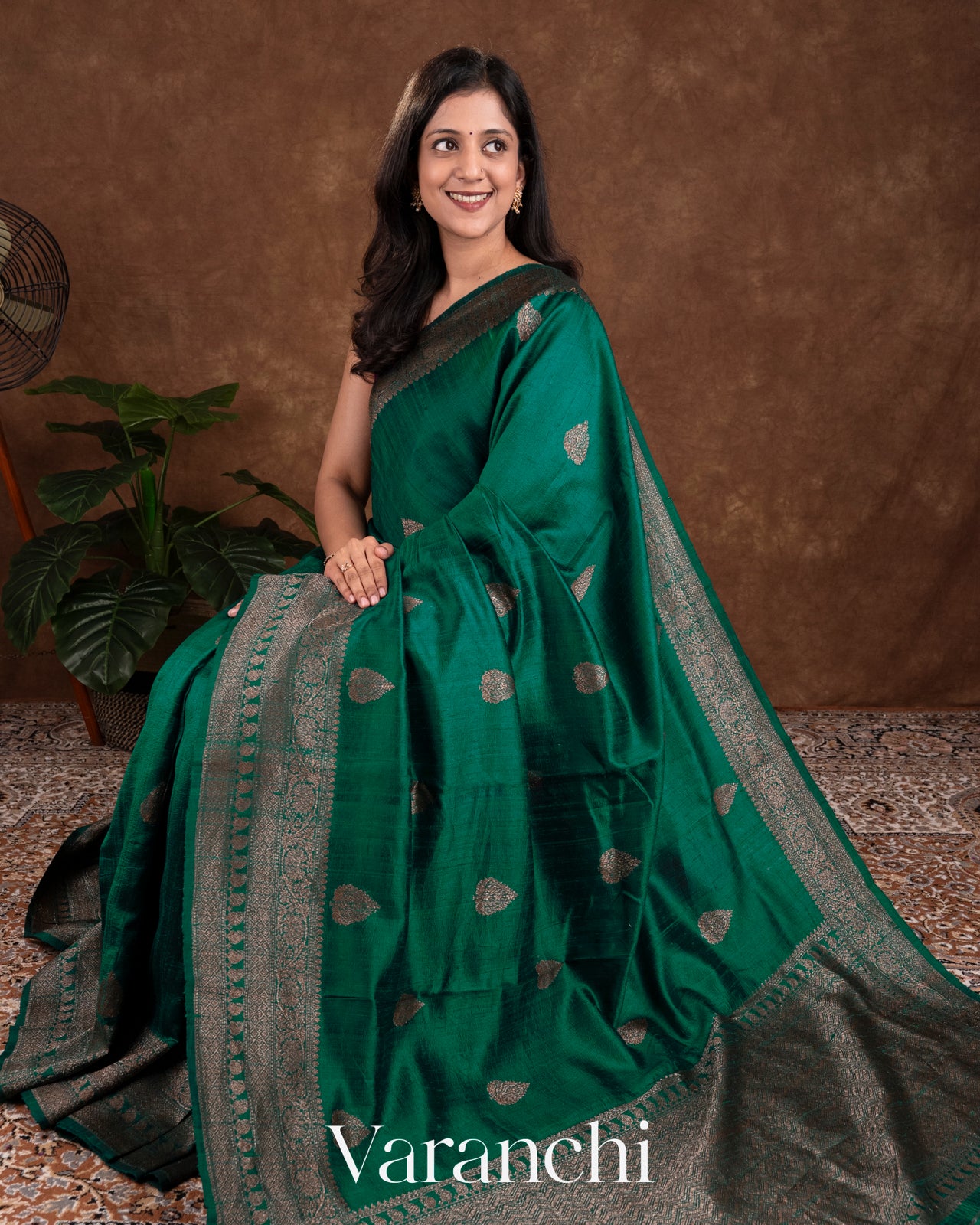 Emerald Green Pure Raw Silk Handloom Saree