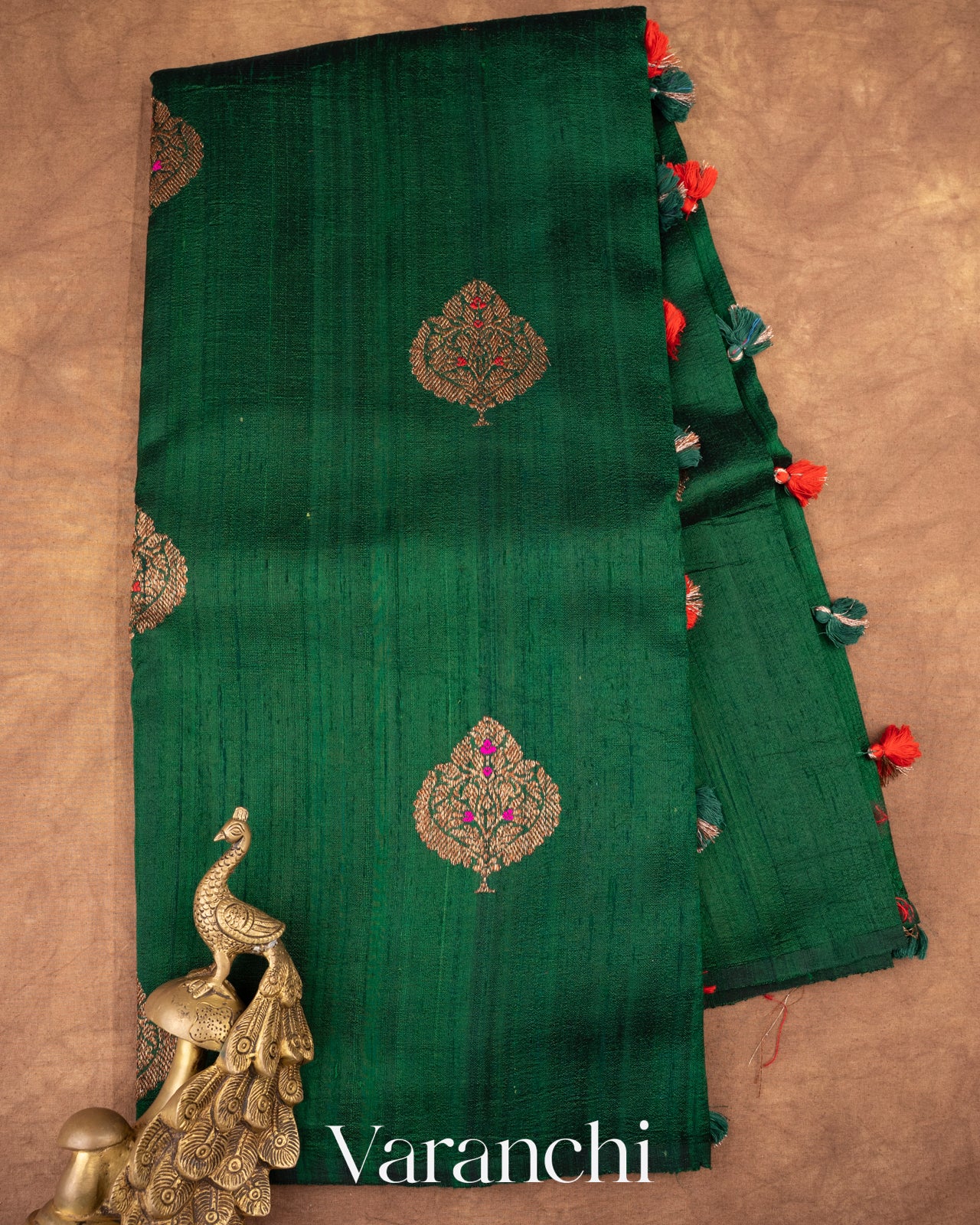 Bottle Green Borderless Pure Raw Silk Handloom Saree