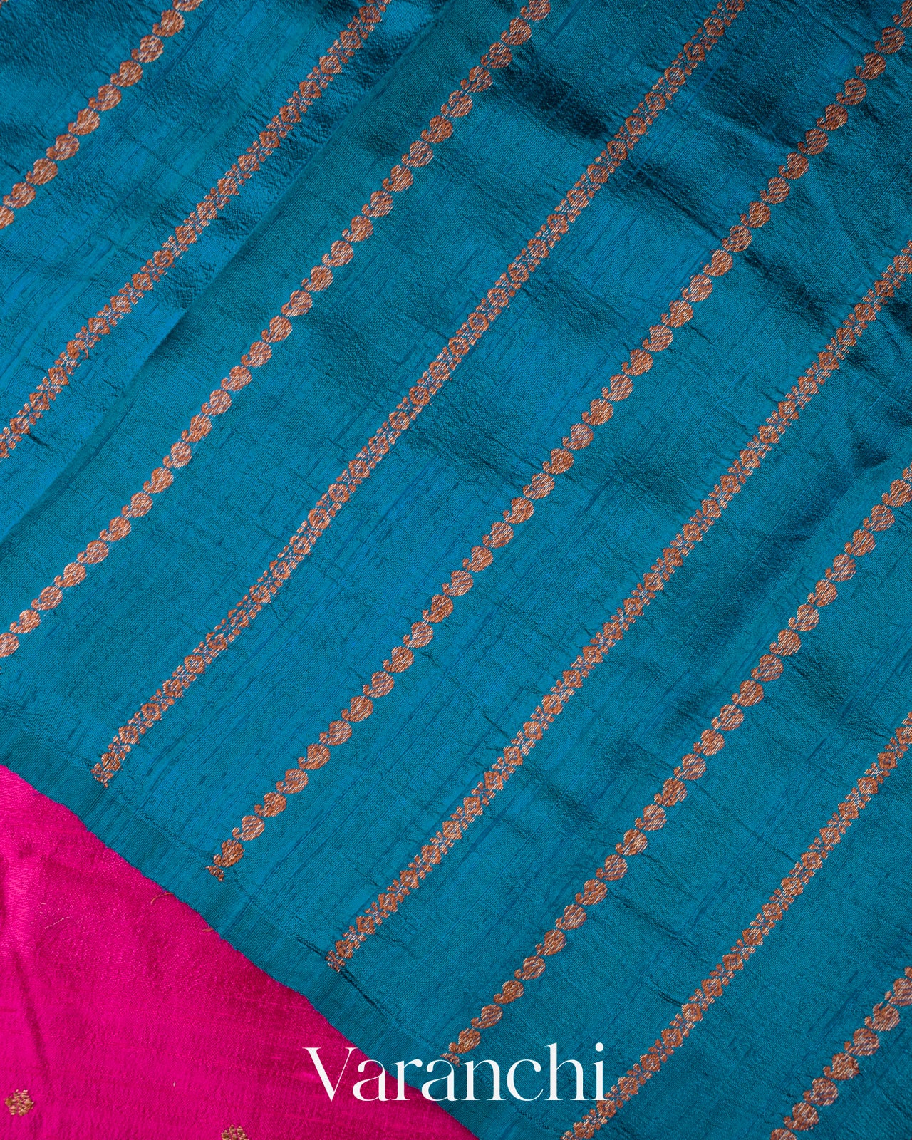 Rani Fuchsia Borderless Pure Raw Silk Handloom Saree 