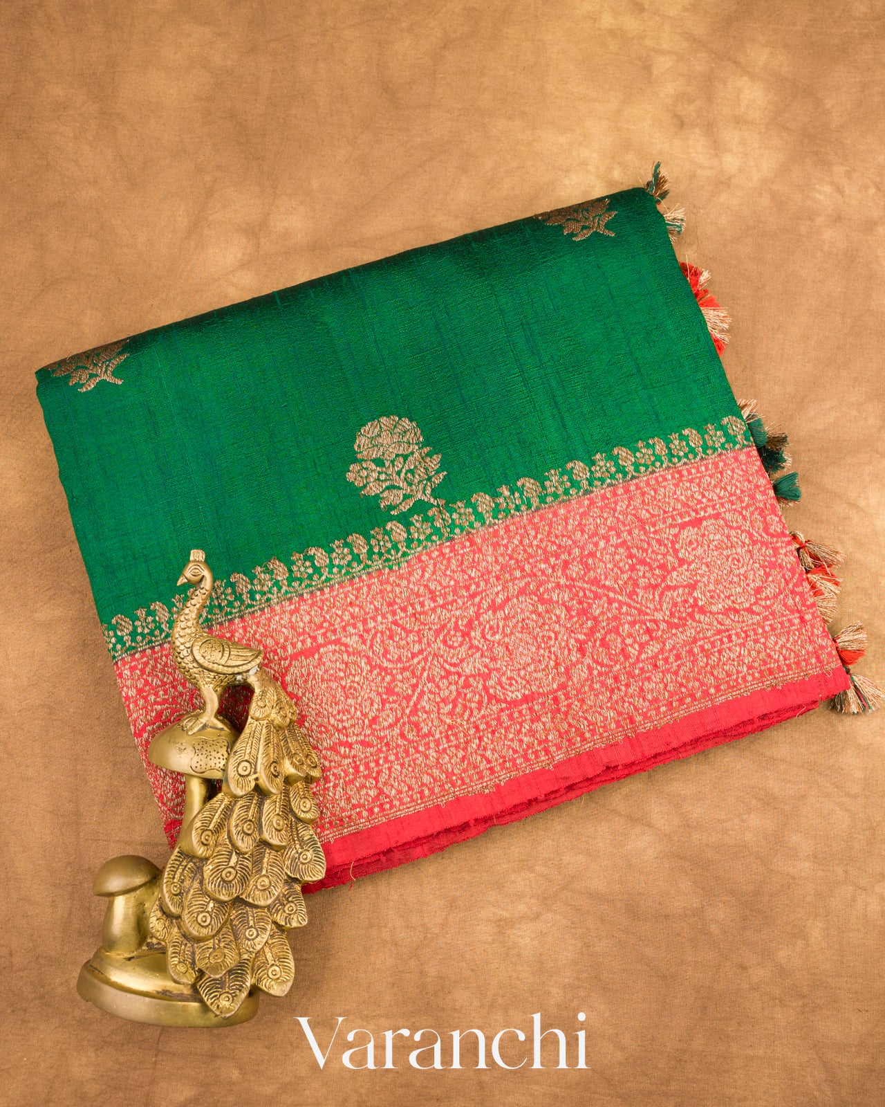 Emerald Green Pure Raw Silk Handloom Saree