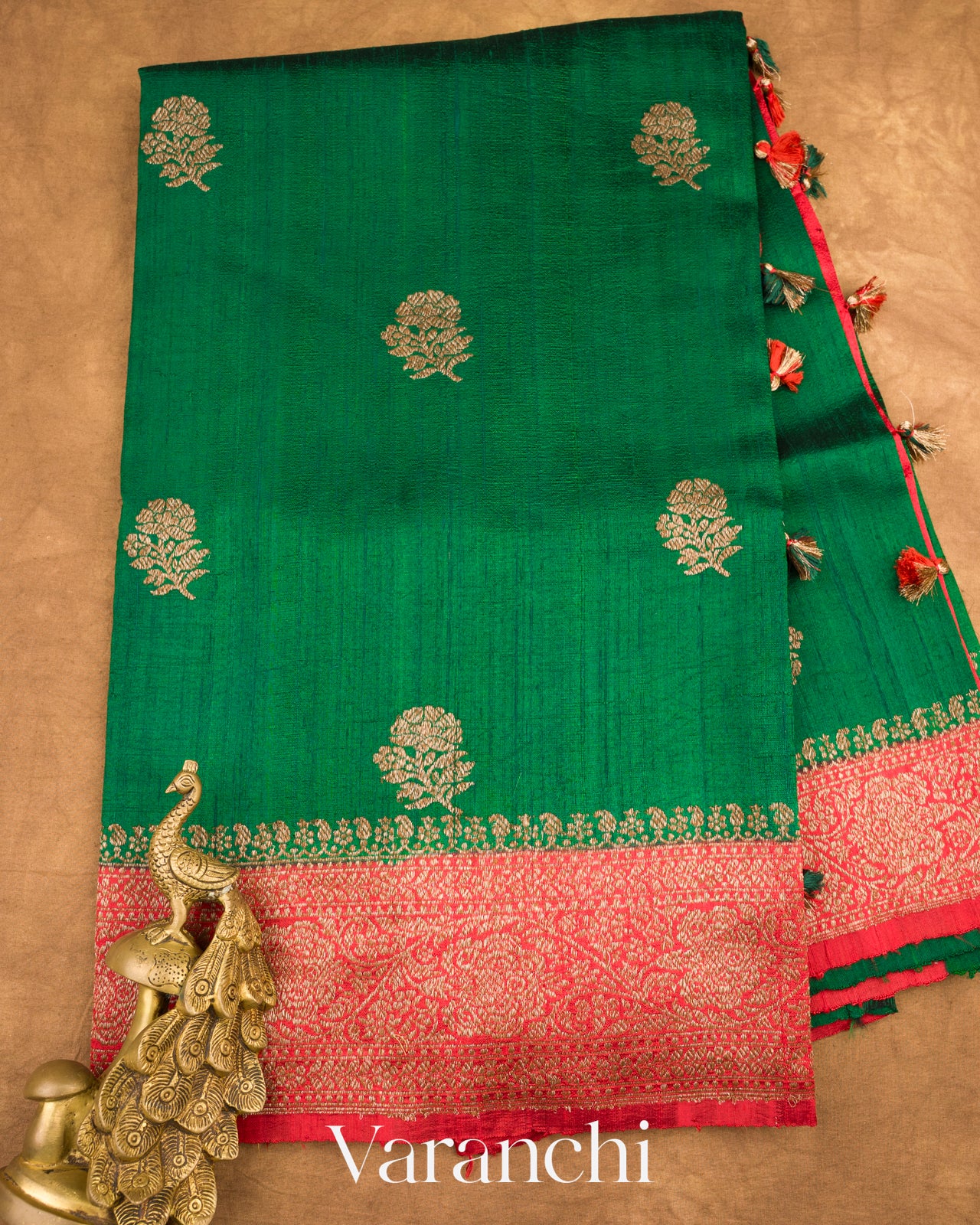 Emerald Green Pure Raw Silk Handloom Saree