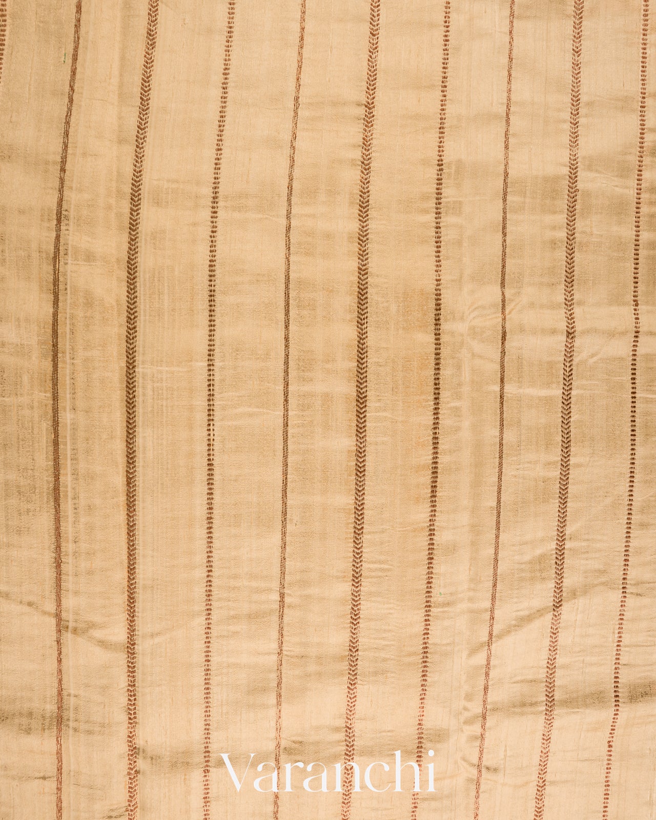 Warm Ivory Borderless Striped Pure Raw Silk Handloom Saree