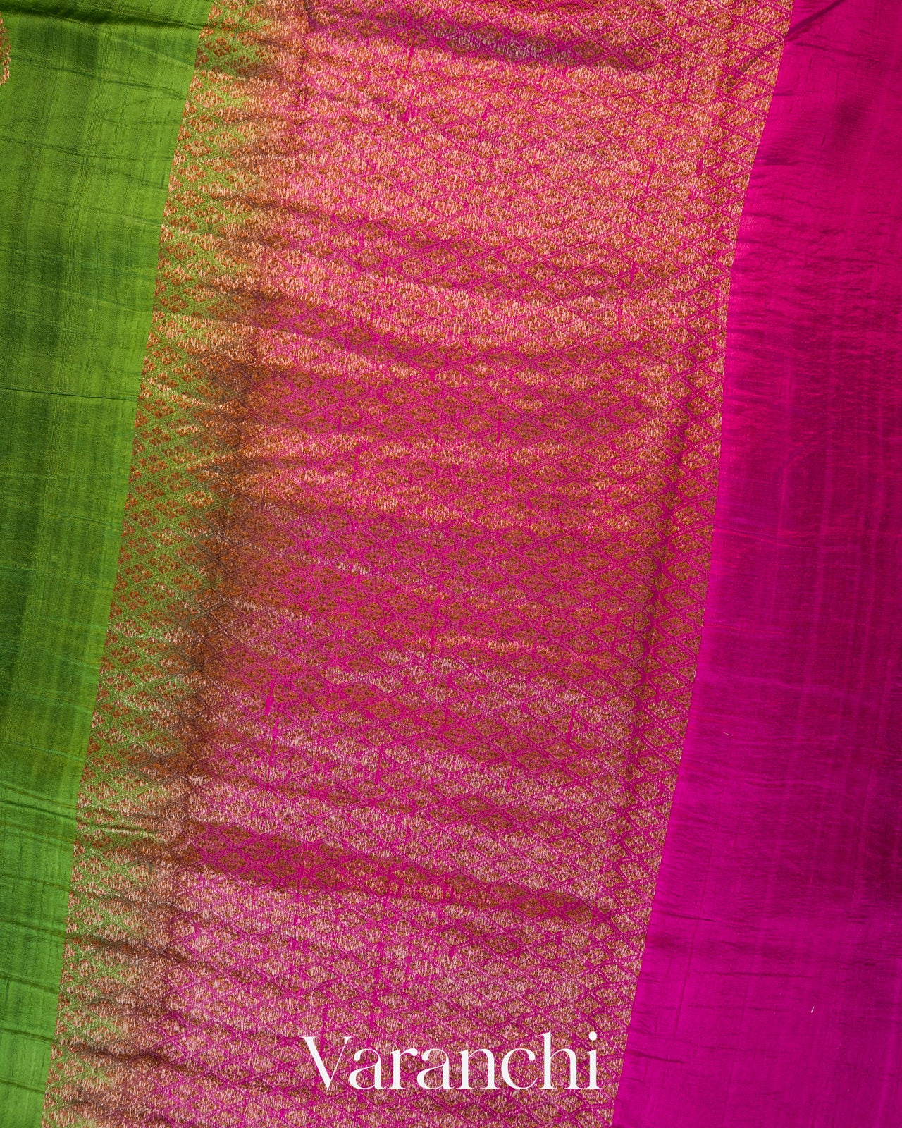 Leaf Green Borderless Pure Raw Silk Handloom Saree