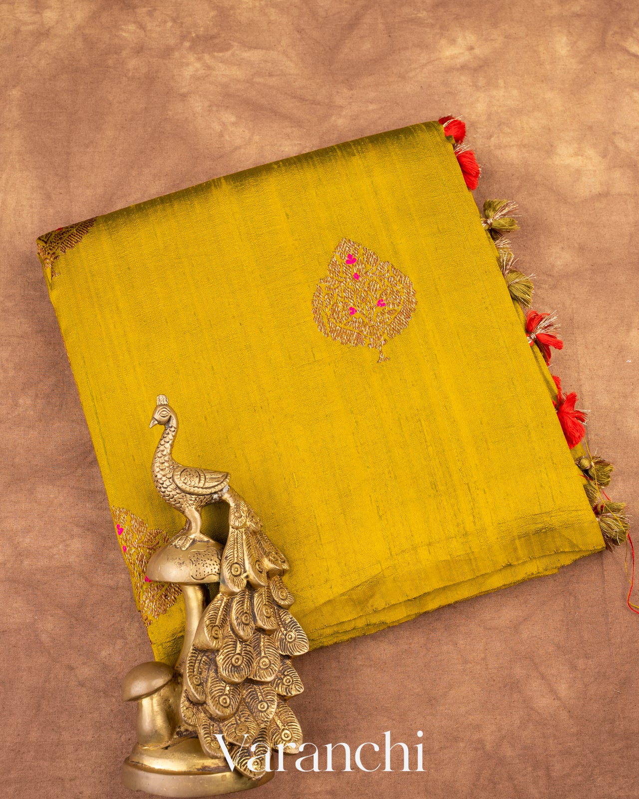 Mustard Borderless Pure Raw Silk Handloom Saree