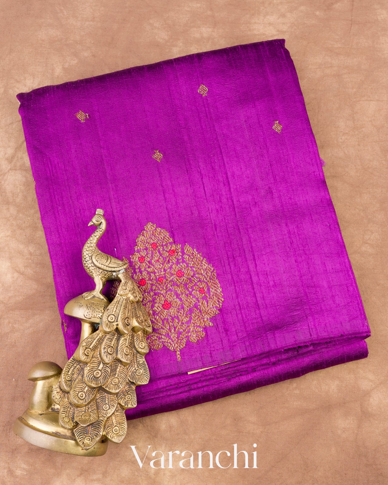 Magenta Purple Borderless Pure Raw Silk Handloom Saree
