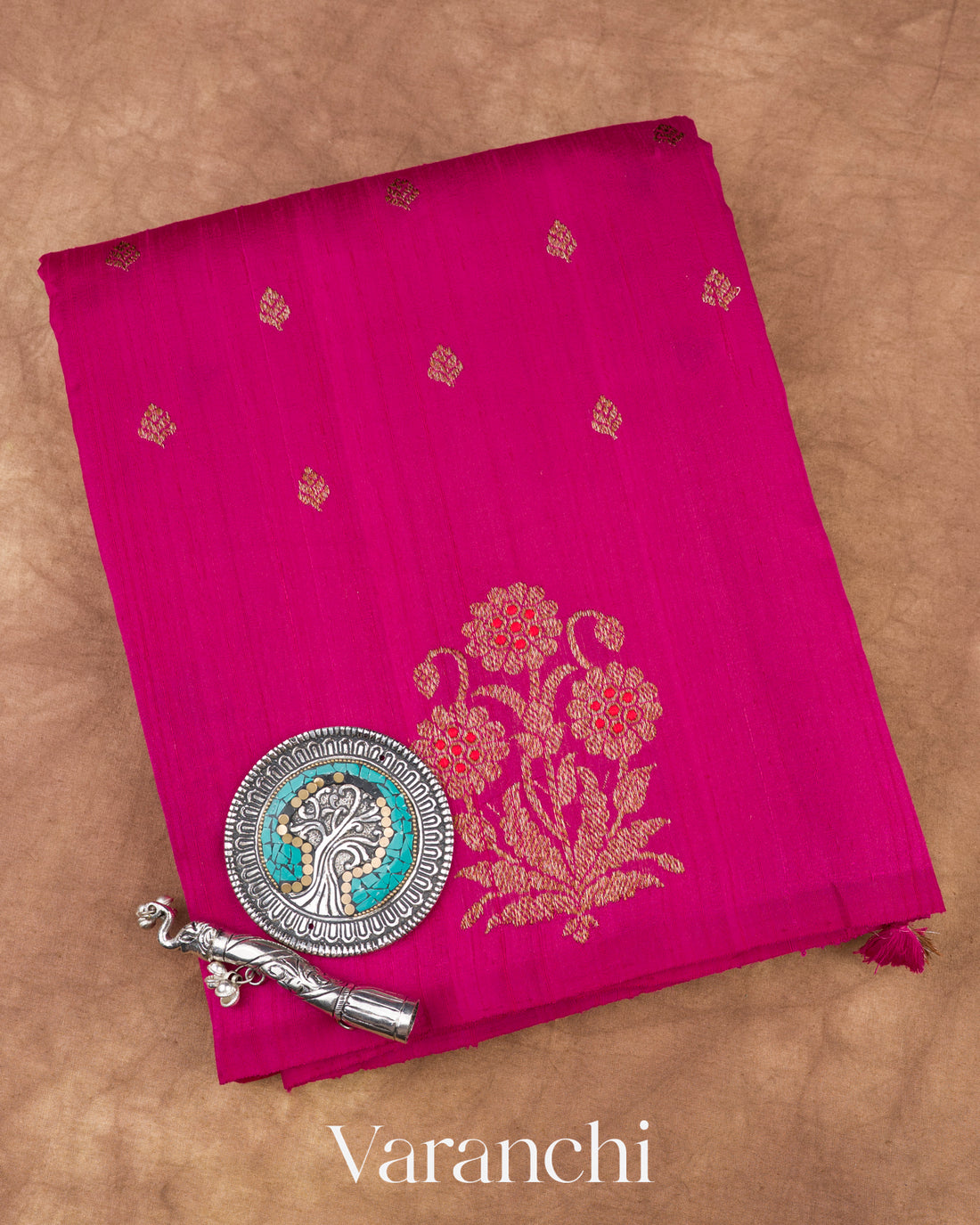 Rani Pink Borderless Pure Raw Silk Handloom Saree 