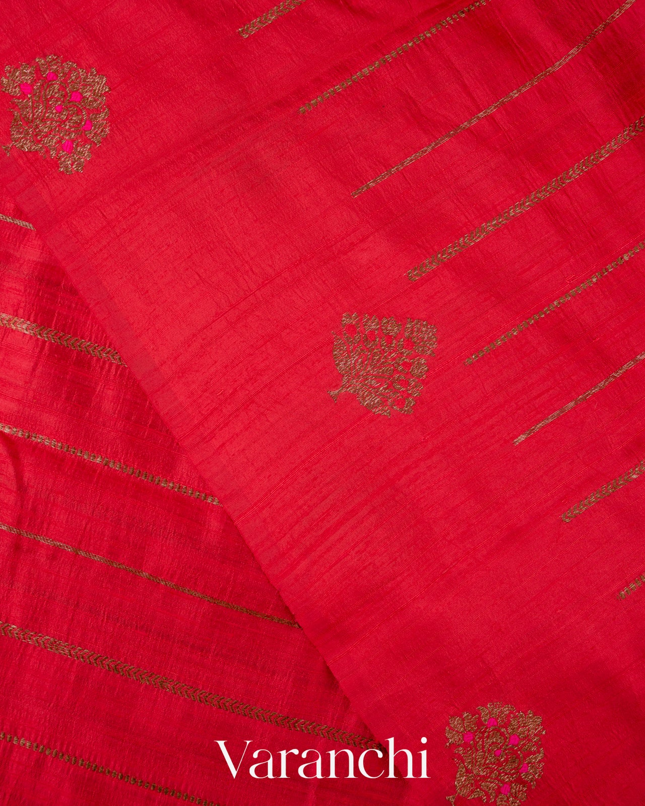 Crimson Ruby Borderless Striped Pure Raw Silk Handloom Saree