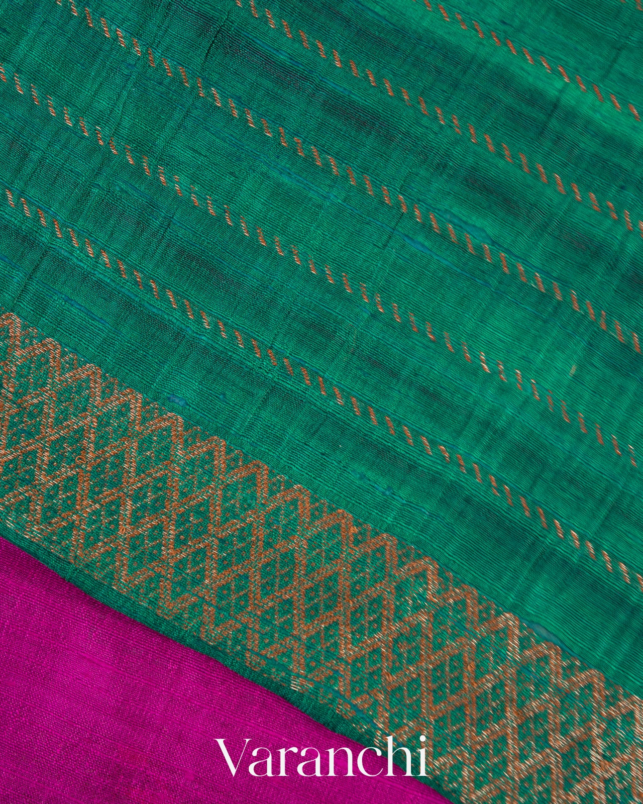 Wine Magenta Borderless Pure Raw Silk Handloom Saree