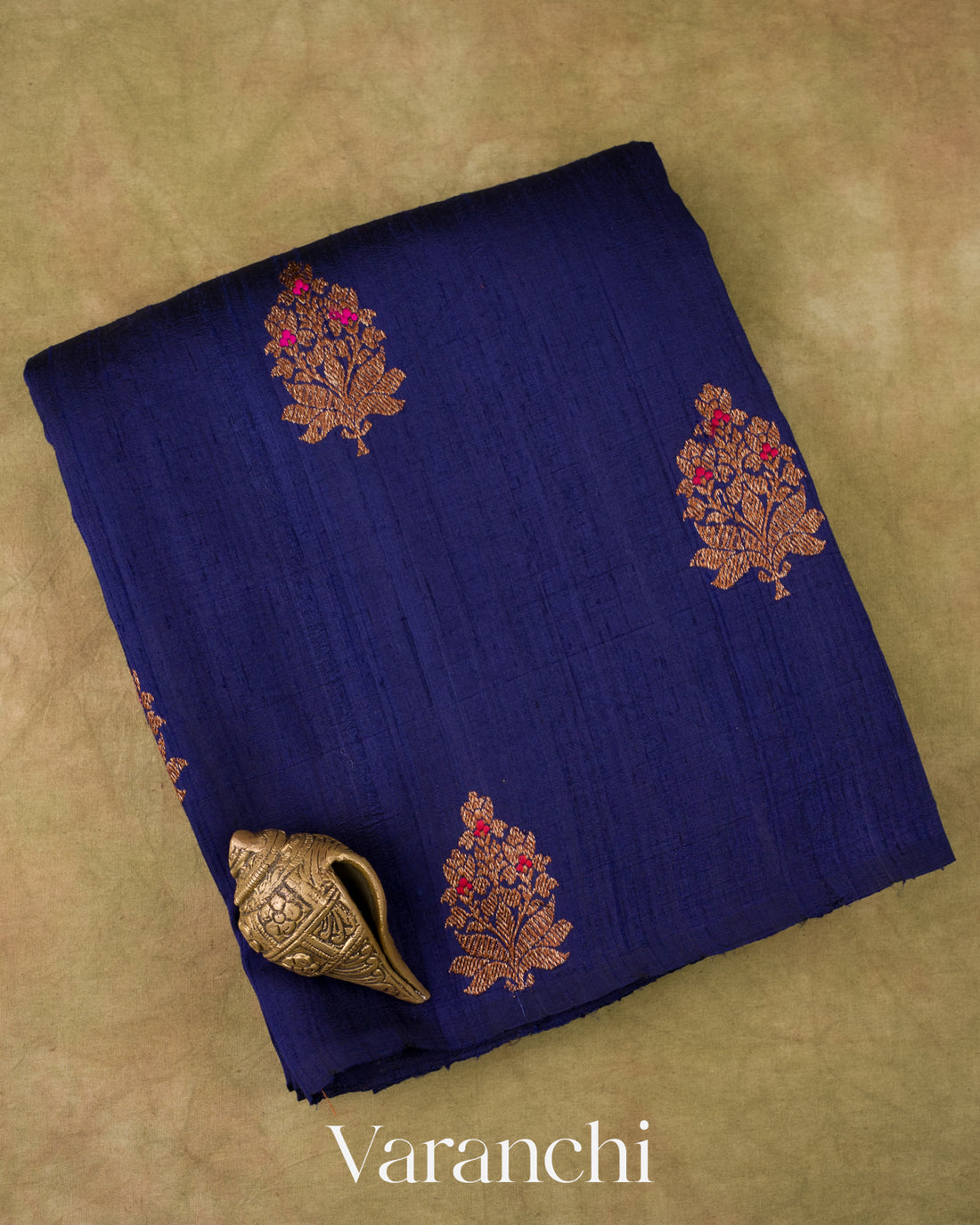 Deep Navy Blue Borderless Pure Raw Silk Handloom Saree