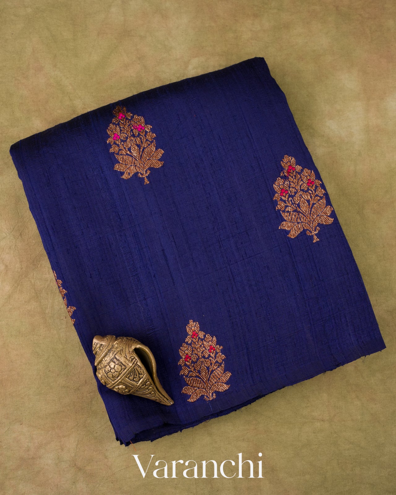 Deep Navy Blue Borderless Pure Raw Silk Handloom Saree
