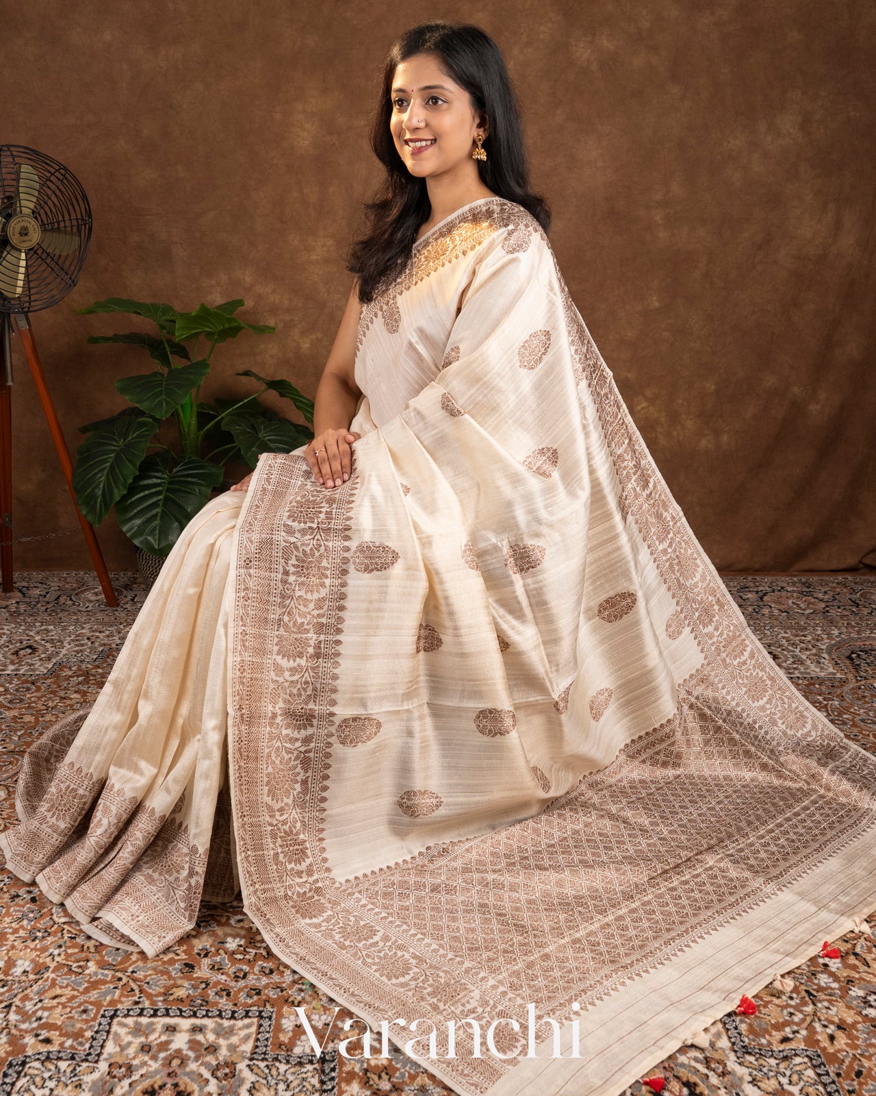 Pearl White Raw Silk Handloom Saree 