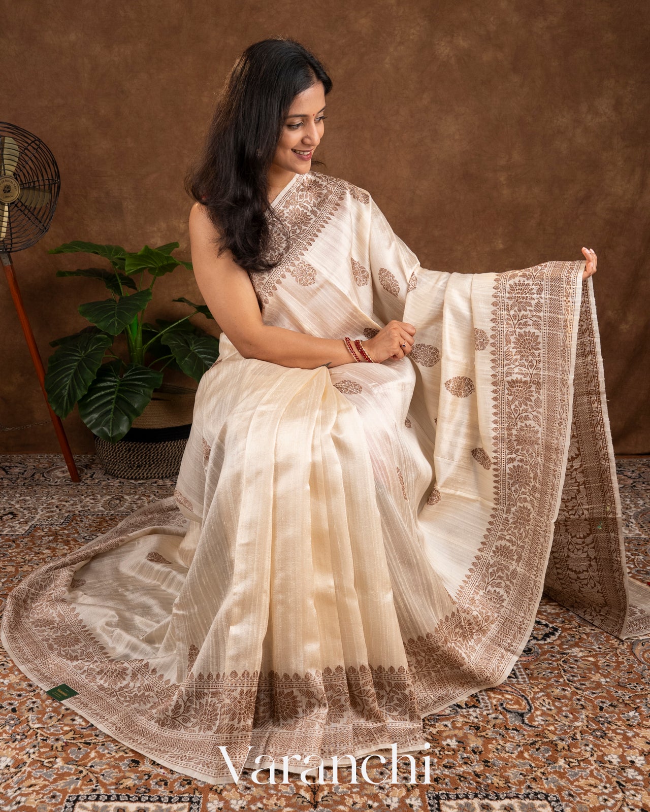 Pearl White Raw Silk Handloom Saree 