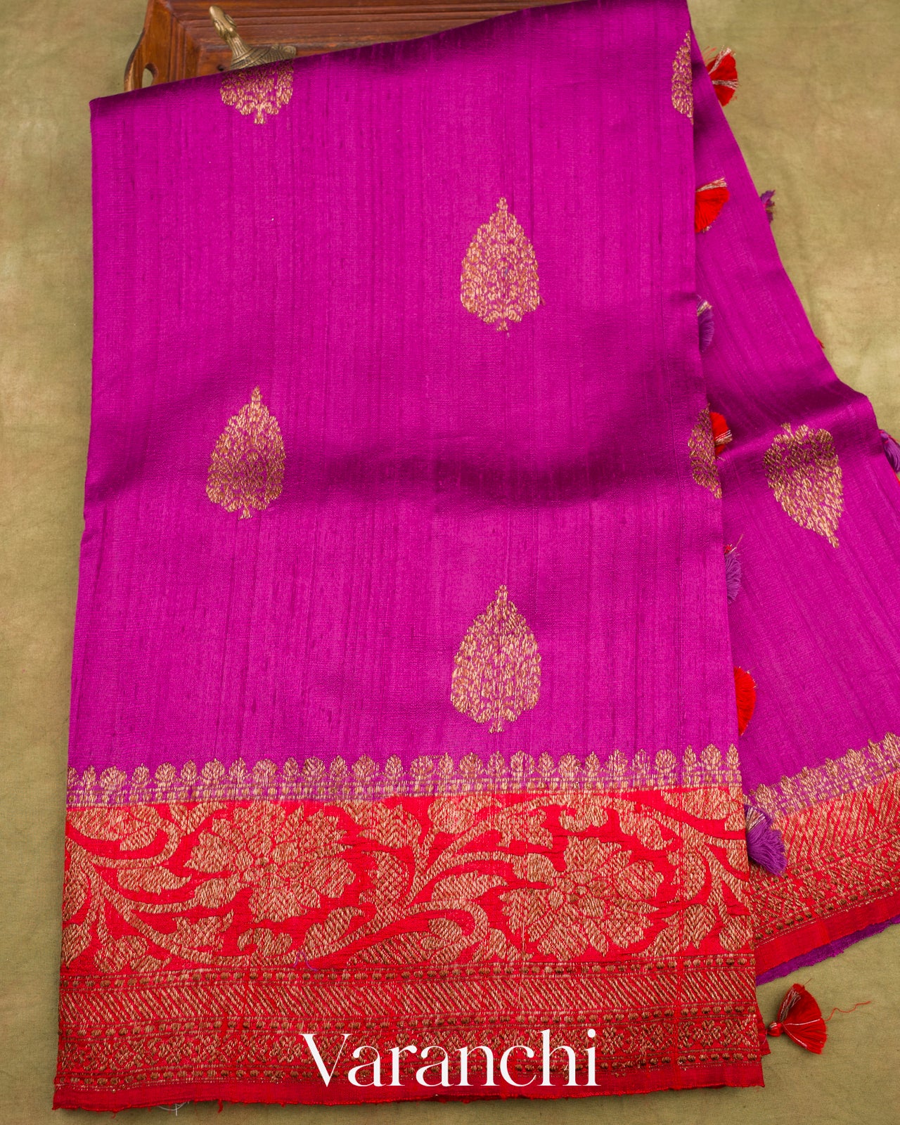Magenta Pure Raw Silk Handloom Saree