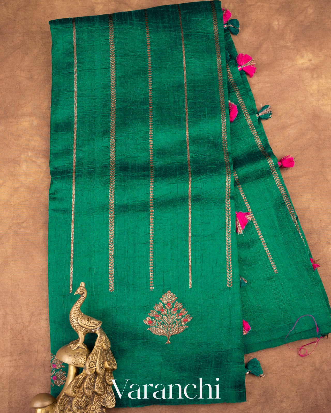 Bottle Green Raw Silk Handloom Borderless Saree